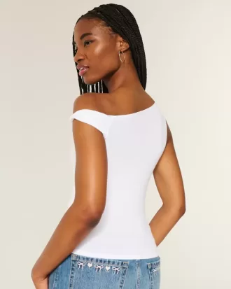 Asymmetrisches Off-Shoulder-Top