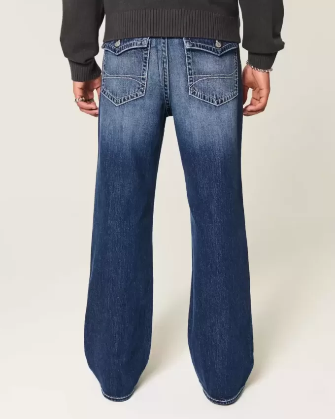Baggy Bootcut-Jeans in dunkler Waschung Baggy Bootcut-Jeans in dunkler Waschung