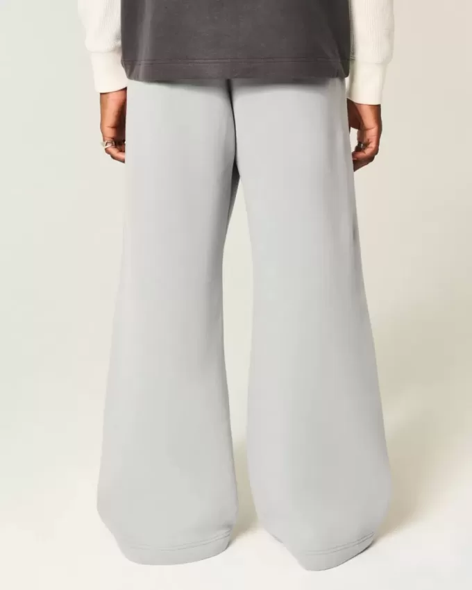 Baggy Bootcut-Jogginghose Baggy Bootcut-Jogginghose