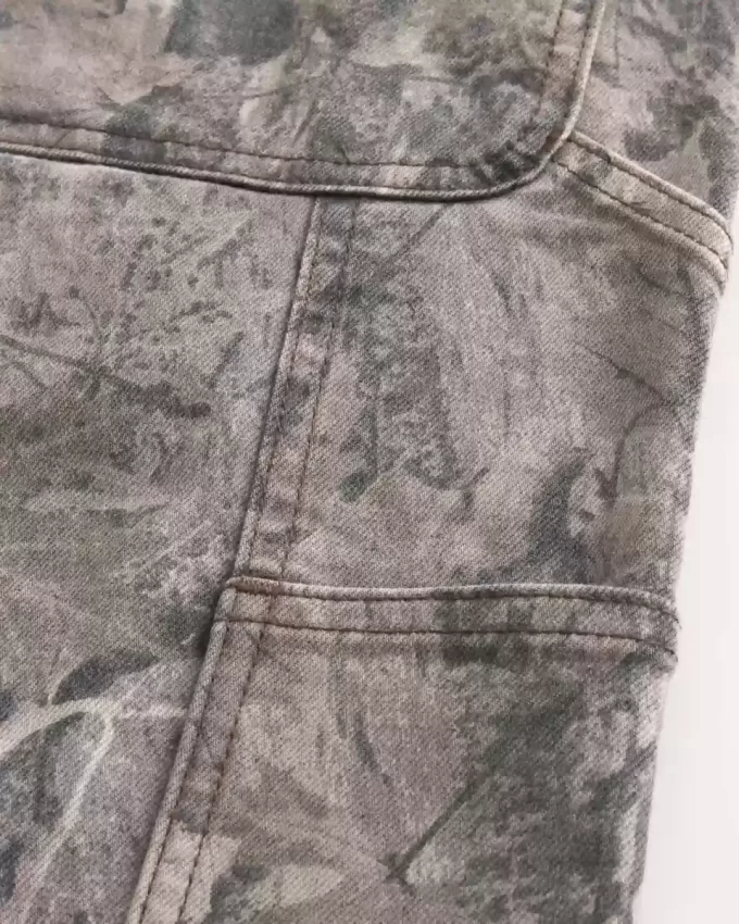Baggy-Carpenter-Jeans im Camouflage-Look