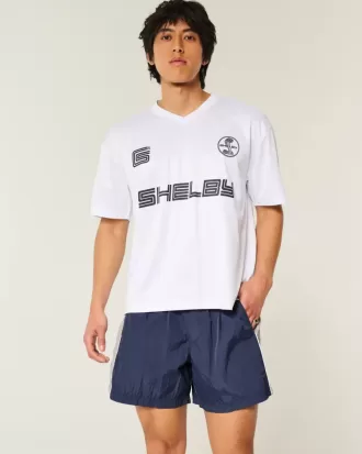 Baggy-Fußballshorts bis zur Mitte des Oberschenkels