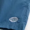Baggy-Fußballshorts bis zur Mitte des Oberschenkels Baggy-Fußballshorts bis zur Mitte des Oberschenkels