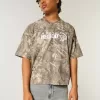 Baggy Heavyweight Crop Tee mit Dodge-Grafik und Camouflage-Muster Baggy Heavyweight Crop Tee mit Dodge-Grafik und Camouflage-Muster