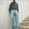 Baggy-Jeans in heller Waschung