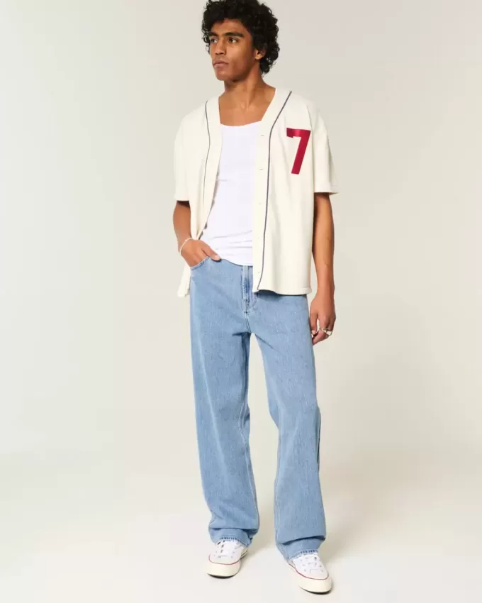 Baggy-Jeans mit Stickerei in mittlerer Waschung