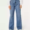 Baggy-Jeans mit ultrahohem Bund und mittlerer Waschung Baggy-Jeans mit ultrahohem Bund und mittlerer Waschung