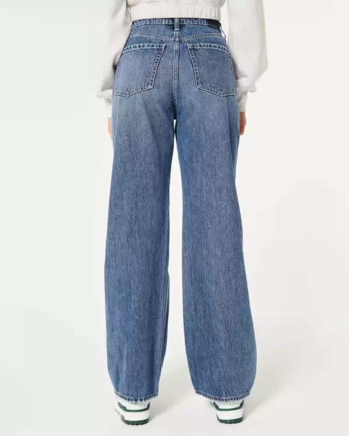 Baggy-Jeans mit ultrahohem Bund und mittlerer Waschung Baggy-Jeans mit ultrahohem Bund und mittlerer Waschung