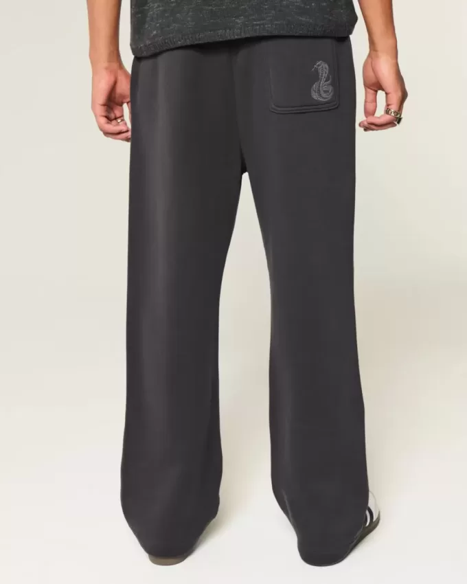 Baggy-Jogginghose mit Schlangenmuster