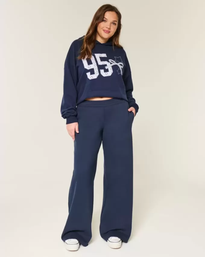 Baggy-Jogginghose mit Schleifengrafik Baggy-Jogginghose mit Schleifengrafik