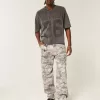 Baggy-Malerjeans im Camouflage-Design