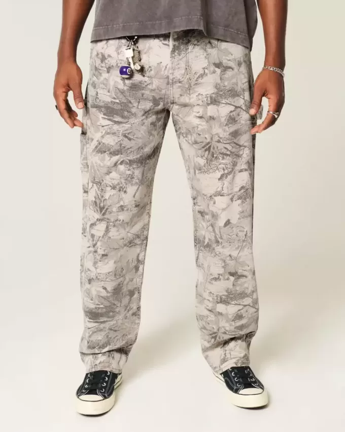 Baggy-Malerjeans im Camouflage-Design