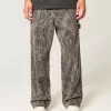 Baggy-Malerjeans mit Camouflage-Muster