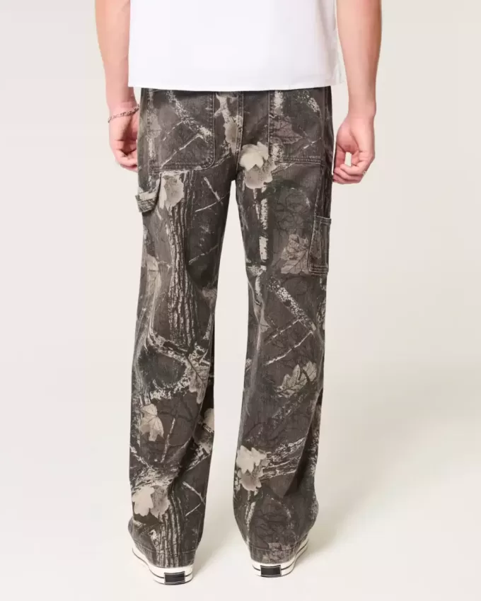 Baggy-Malerjeans mit Camouflage-Muster