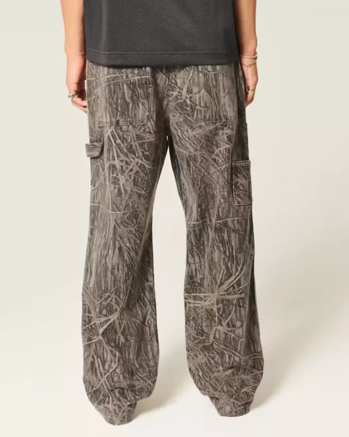 Baggy-Malerjeans mit Camouflage-Muster