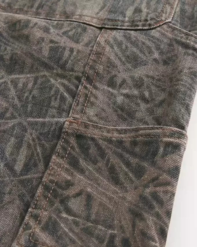 Baggy-Malerjeans mit Camouflage-Muster