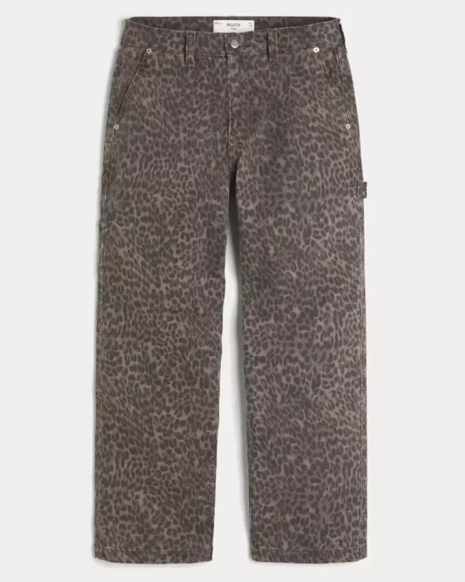 Baggy-Malerjeans mit Leopardenmuster