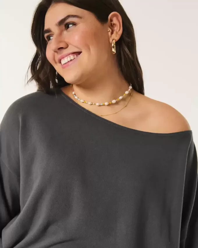 Bequemes, schulterfreies Frottee-Sweatshirt Bequemes, schulterfreies Frottee-Sweatshirt