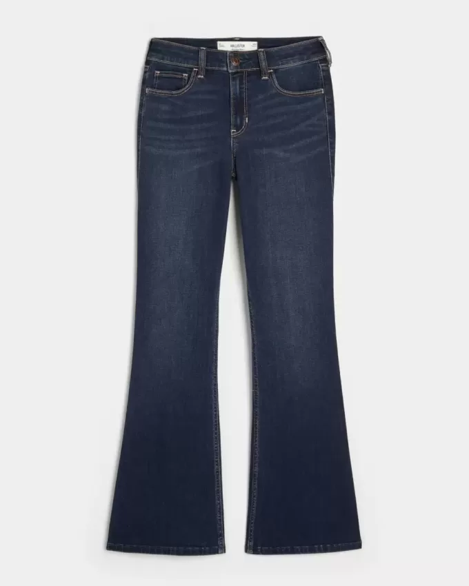 Bootcut-Jeans mit mittlerer Leibhöhe und dunkler Waschung Bootcut-Jeans mit mittlerer Leibhöhe und dunkler Waschung