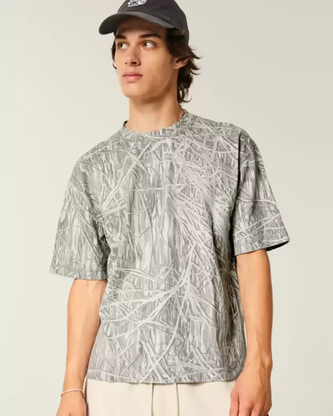 Boxy Crop Heavyweight T-Shirt mit Rundhalsausschnitt und Camouflage-Muster Boxy Crop Heavyweight T-Shirt mit Rundhalsausschnitt und Camouflage-Muster