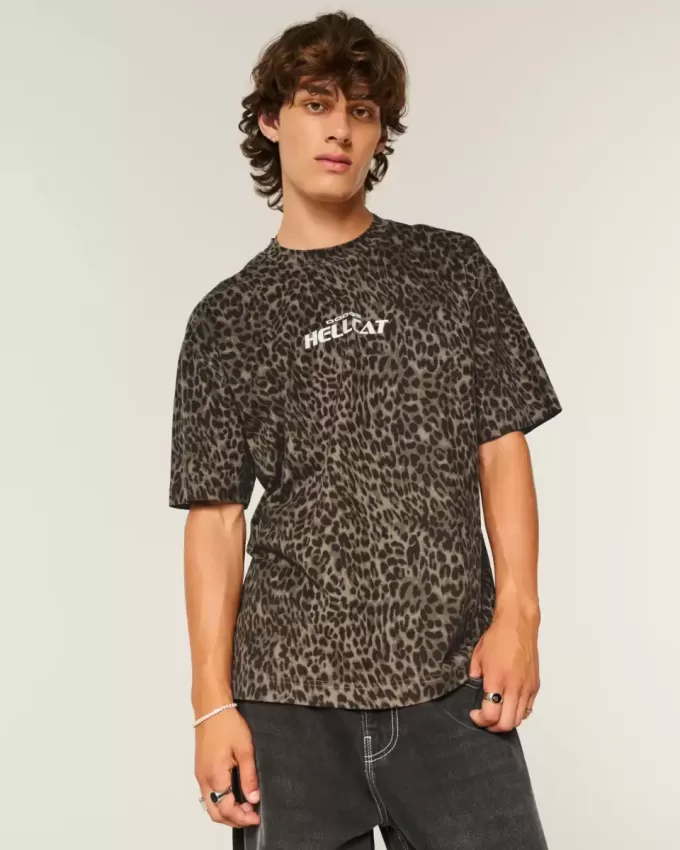 Boxy Heavyweight Dodge Hellcat Grafik-T-Shirt mit Leopardenmuster