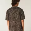 Boxy Heavyweight Dodge Hellcat Grafik-T-Shirt mit Leopardenmuster
