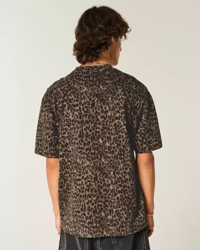 Boxy Heavyweight Dodge Hellcat Grafik-T-Shirt mit Leopardenmuster