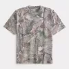 Boxy Heavyweight T-Shirt mit Rundhalsausschnitt und Camouflage-Muster Boxy Heavyweight T-Shirt mit Rundhalsausschnitt und Camouflage-Muster