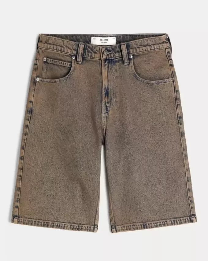 Braune, überfärbte Super Baggy-Jeansshorts Braune, überfärbte Super Baggy-Jeansshorts