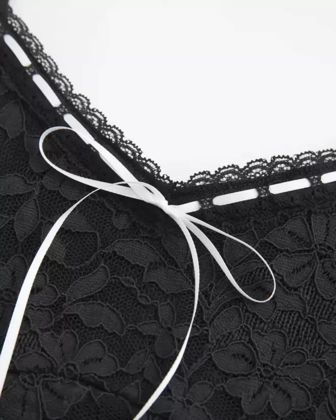 Camisole mit durchgehender Spitze