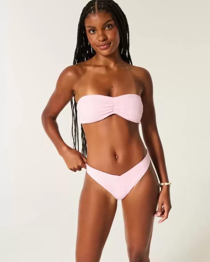 Cheeky-Bikinihose aus Jacquard mit hohem Beinausschnitt und V-Taille Cheeky-Bikinihose aus Jacquard mit hohem Beinausschnitt und V-Taille