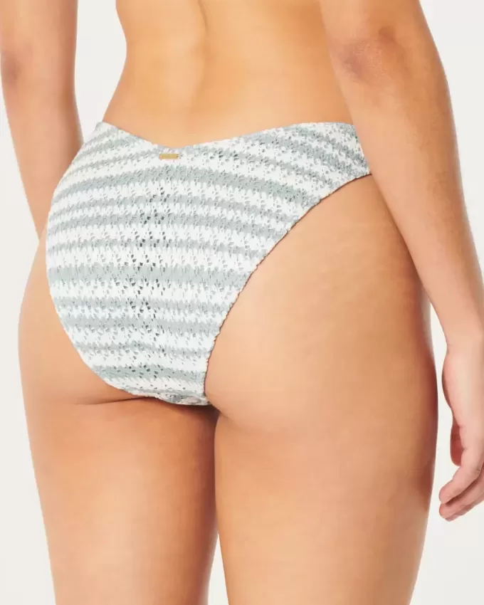 Cheeky-Bikinihose im Häkel-Stil mit hohem Beinausschnitt