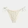 Cheeky-Bikinihose mit seitlicher Schnürung und Häkelbesatz