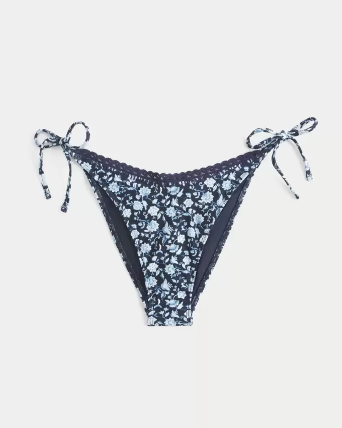 Cheeky-Bikinihose mit seitlicher Schnürung und Häkelbesatz