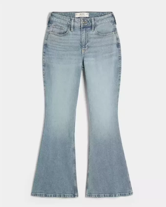 Curvy High-Rise Flare Jeans mit mittlerer Waschung Curvy High-Rise Flare Jeans mit mittlerer Waschung