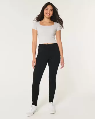 Curvy High-Rise Super Skinny Jeans in Schwarz