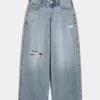 Curvy Low-Rise Ripped Super Baggy Jeans in mittlerer Waschung Curvy Low-Rise Ripped Super Baggy Jeans in mittlerer Waschung