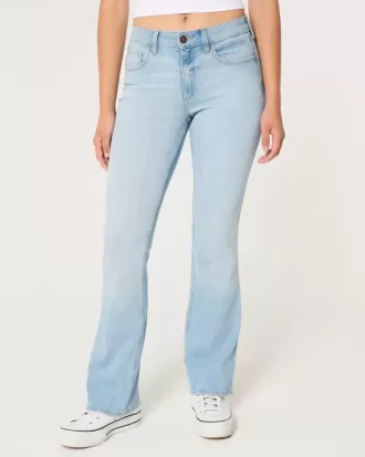 Curvy Mid-Rise Boot-Jeans in heller Waschung