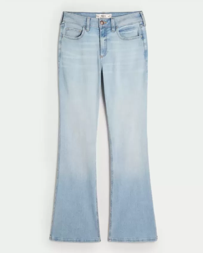 Curvy Mid-Rise Boot-Jeans in heller Waschung