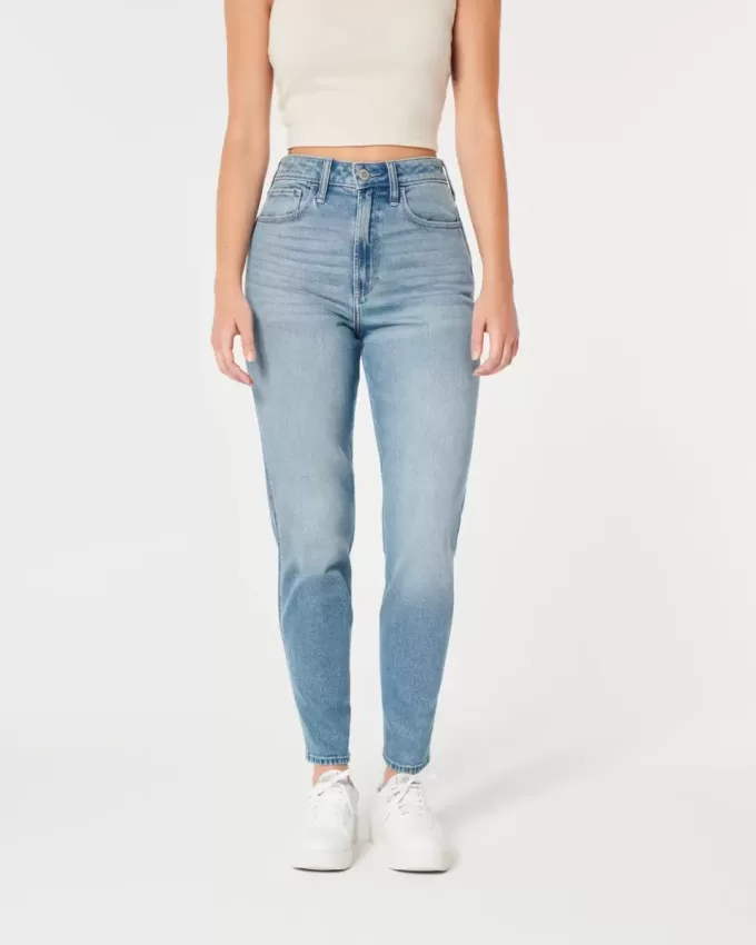 Curvy Ultra High Rise Mom-Jeans in mittlerer Waschung