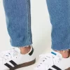 Curvy Ultra High Rise zerrissene Mom-Jeans in mittlerer Waschung