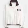 Easy Boston Tennis Club – Grafik-Sweatshirt mit halbem Reißverschluss Easy Boston Tennis Club – Grafik-Sweatshirt mit halbem Reißverschluss