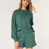 Easy Crew Sweatshirt & Fleece Shorts Bundle Easy Crew Sweatshirt & Fleece Shorts Bundle