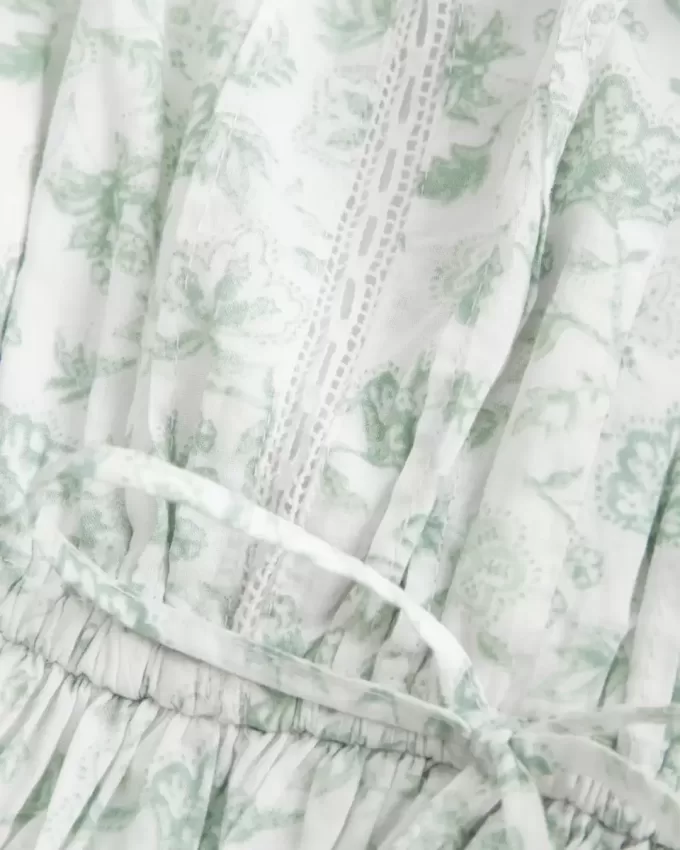 Easy Crop-Trägerloses Tube-Top mit Spitzeneinsatz Easy Crop-Trägerloses Tube-Top mit Spitzeneinsatz
