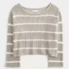 Einfacher Pullover im Häkelstil Einfacher Pullover im Häkelstil