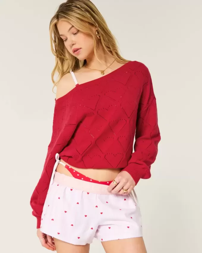 Einfacher schulterfreier Pullover mit Herzmuster Einfacher schulterfreier Pullover mit Herzmuster