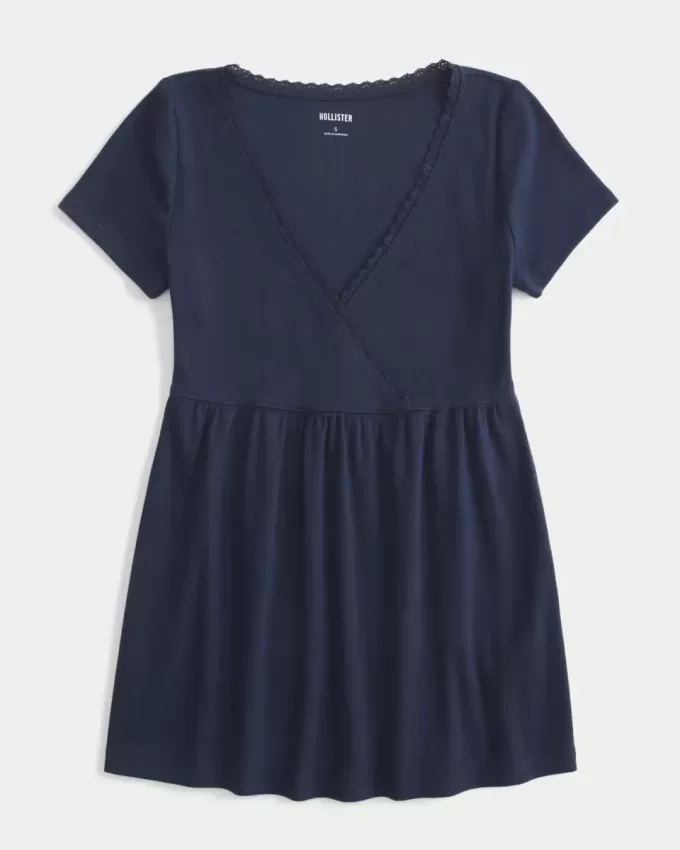 Einfaches Babydoll-Oberteil mit kurzen Ärmeln und Spitzenbesatz Einfaches Babydoll-Oberteil mit kurzen Ärmeln und Spitzenbesatz