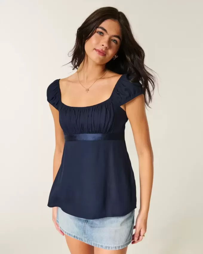 Einfaches Babydoll-Top aus Satin zum Binden