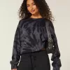 Einfaches Sweatshirt mit Rundhalsausschnitt und Batikmuster Einfaches Sweatshirt mit Rundhalsausschnitt und Batikmuster