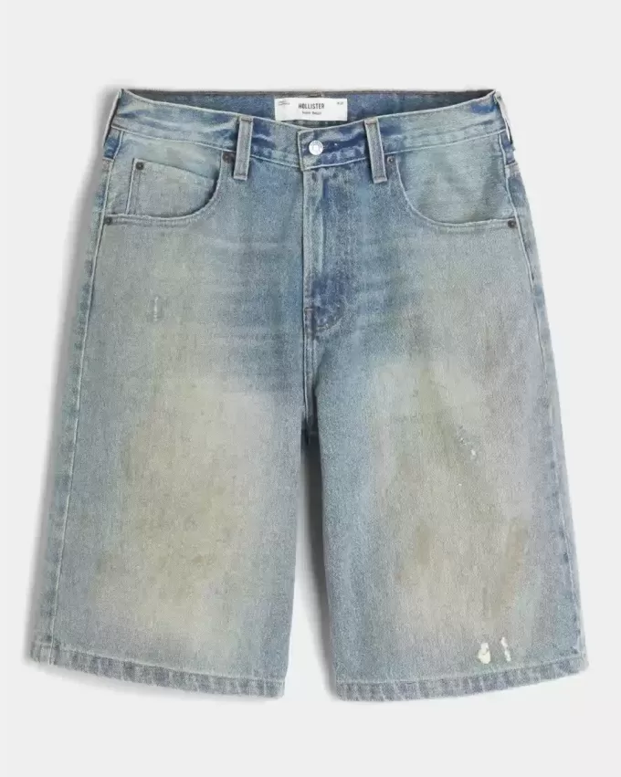 Gefettete, mittelverwaschene, superweite Jeansshorts Gefettete, mittelverwaschene, superweite Jeansshorts