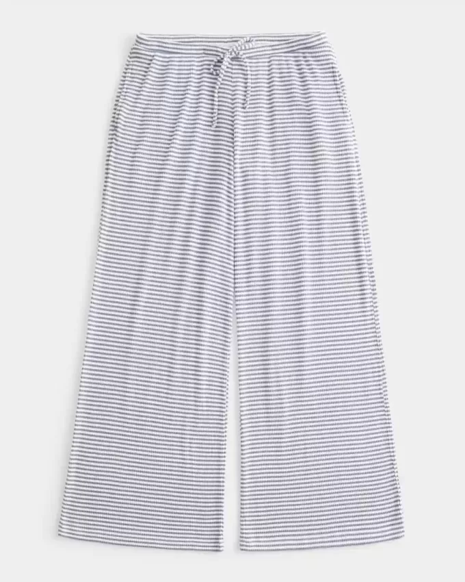 Gemütliche gerippte Hose mit weitem Bein